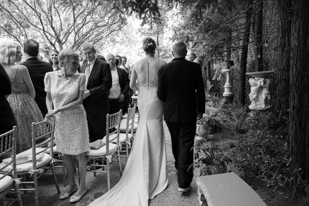 bride and her father walk down the aisle at a Houdini estate wedding in Los Angeles